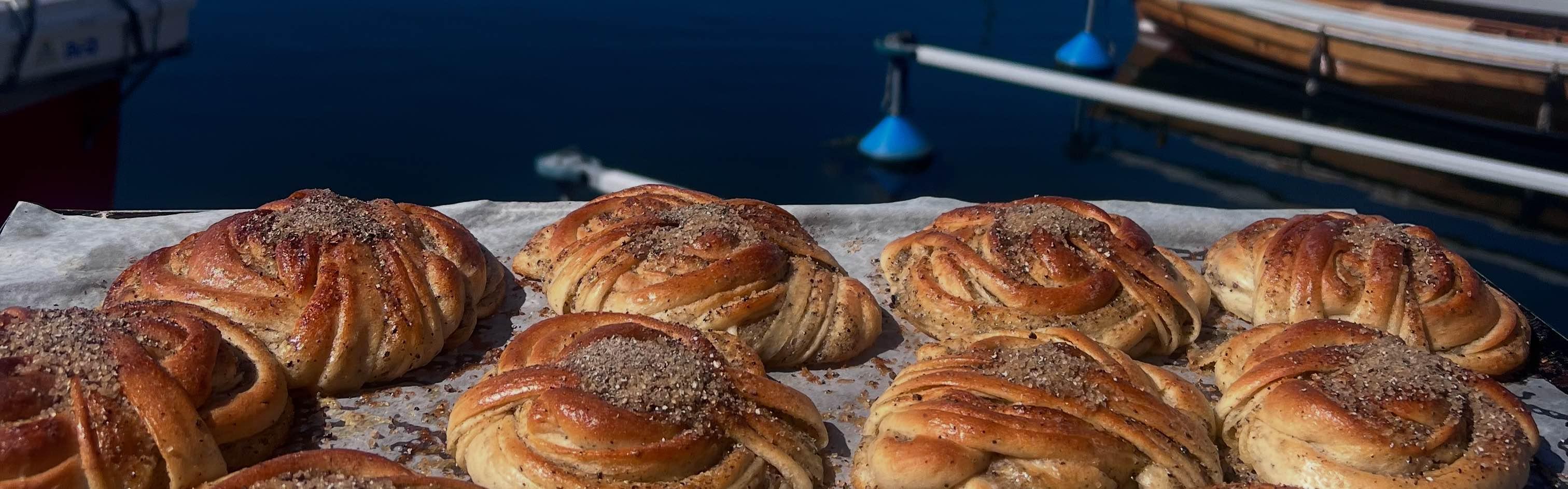 Välkommen till oss! 